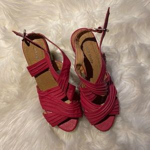 Top moda size 5 wedge heel sandals pink